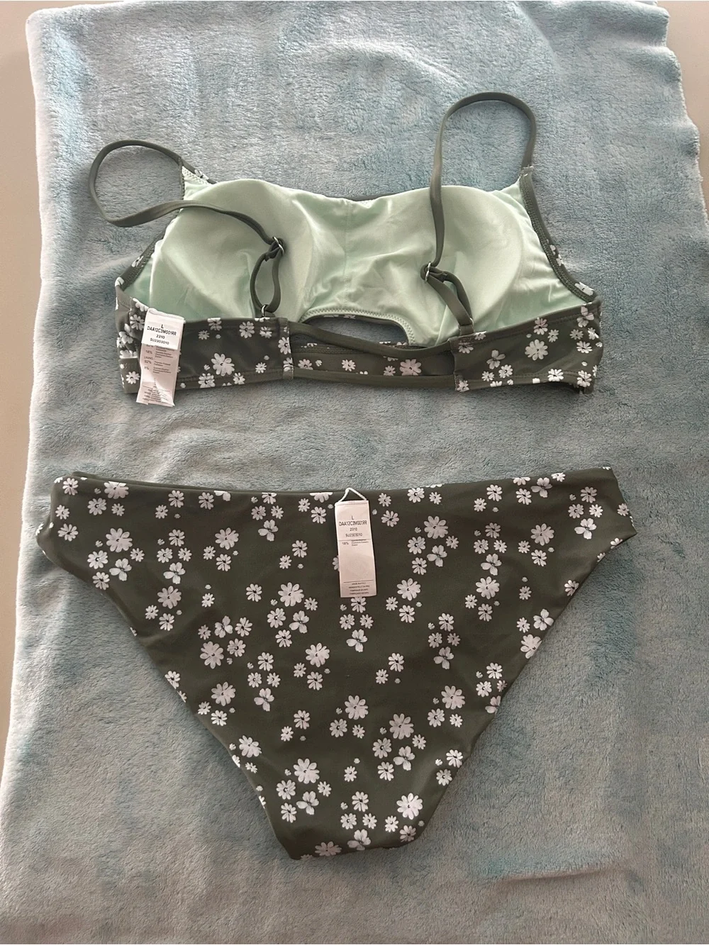Swimsuit Bikini Set Cutout Mid Rise Olive Green White Daisy Floral Bathing Suit